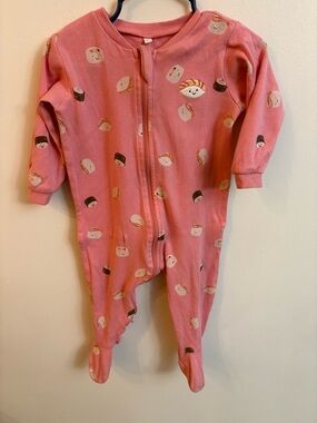 4/30$ Pekkle pajamas sushi 9 months